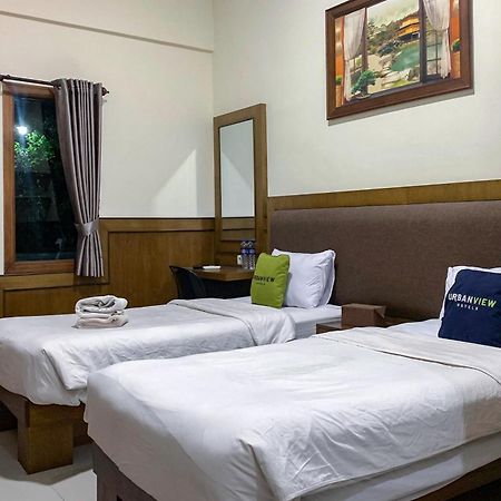 Urbanview Alfiya Hotel Lampung Бандар Лампунг Екстериор снимка