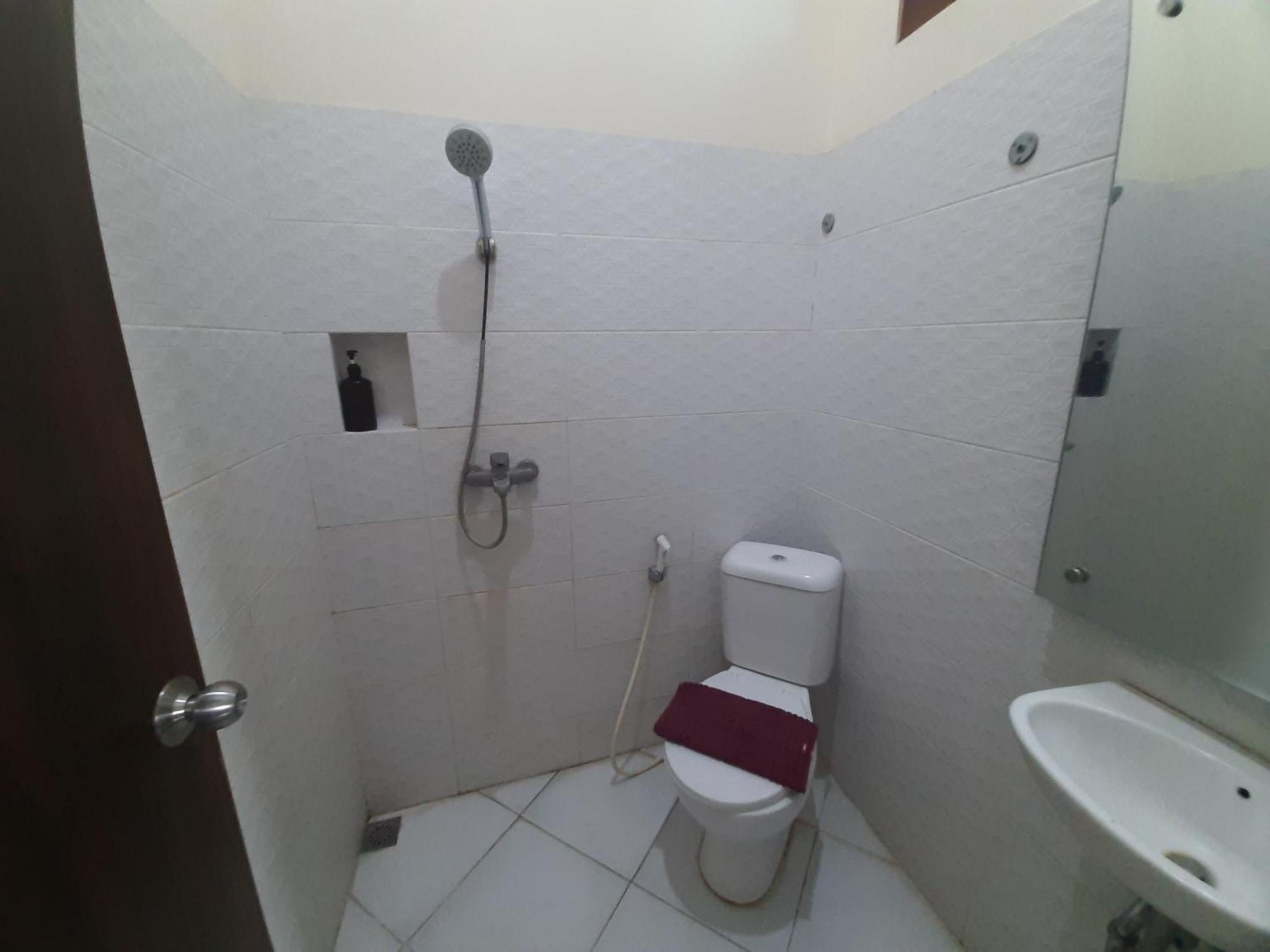 Urbanview Alfiya Hotel Lampung Бандар Лампунг Екстериор снимка