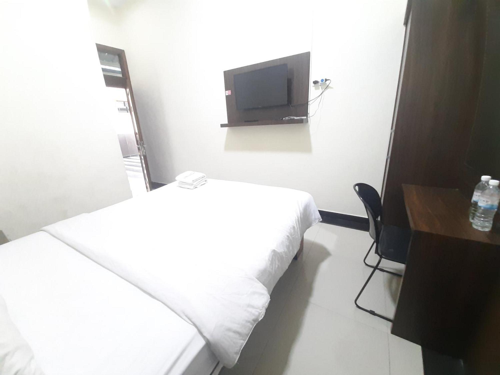 Urbanview Alfiya Hotel Lampung Бандар Лампунг Екстериор снимка