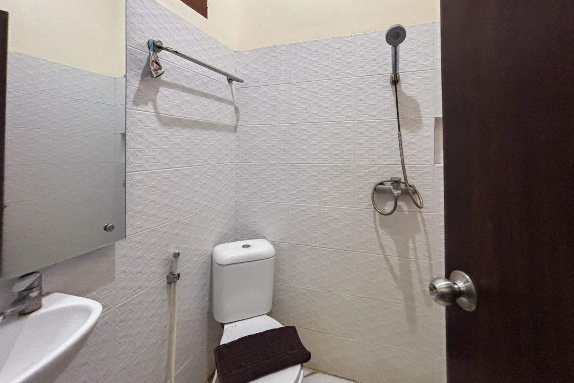Urbanview Alfiya Hotel Lampung Бандар Лампунг Екстериор снимка