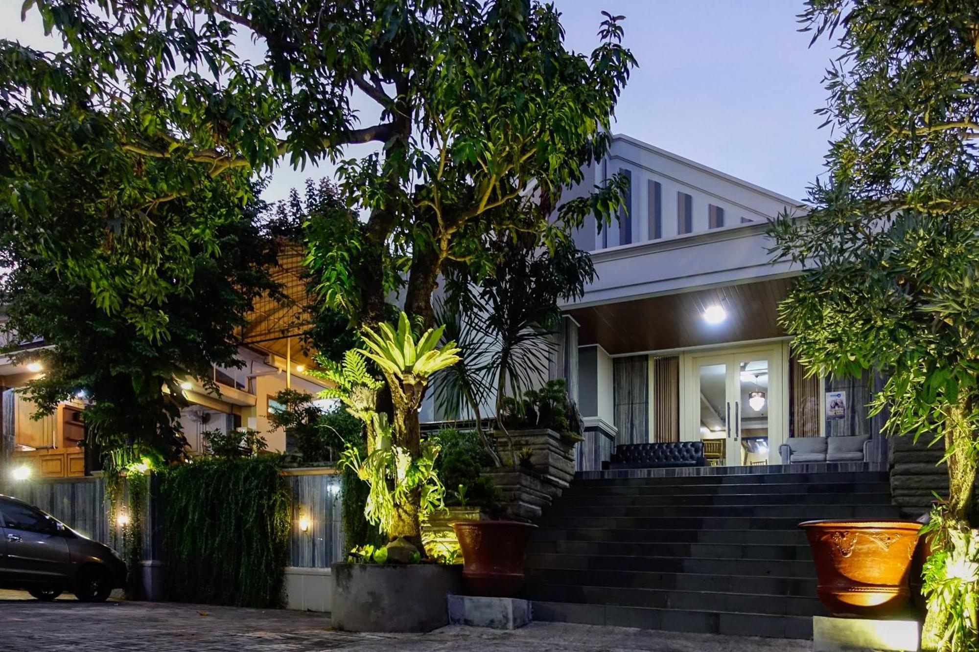 Urbanview Alfiya Hotel Lampung Бандар Лампунг Екстериор снимка
