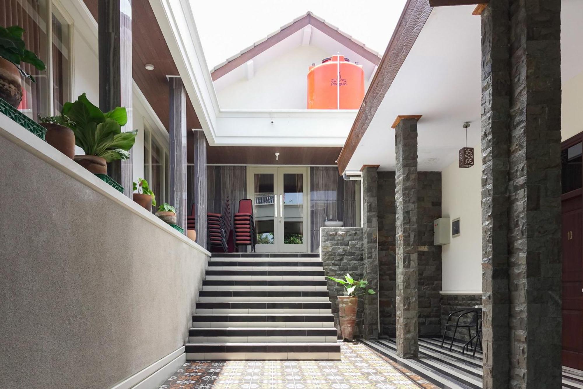Urbanview Alfiya Hotel Lampung Бандар Лампунг Екстериор снимка