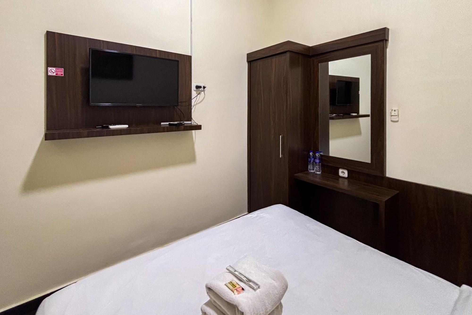 Urbanview Alfiya Hotel Lampung Бандар Лампунг Екстериор снимка