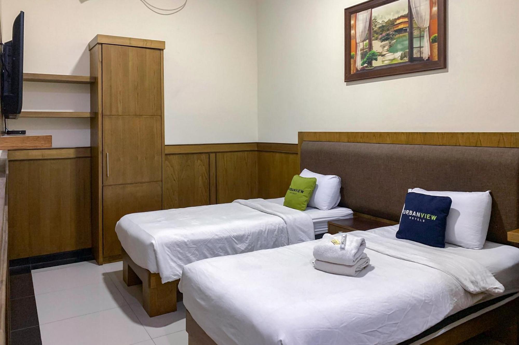 Urbanview Alfiya Hotel Lampung Бандар Лампунг Екстериор снимка
